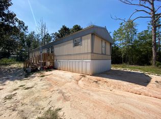 165 Rembrandt Cir, Defuniak Springs, FL 32433