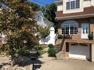39 Jeannette Ave, Staten Island, NY 10312