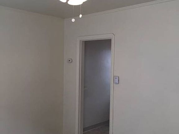 3rd image of 1065-75 E 1st St #10652