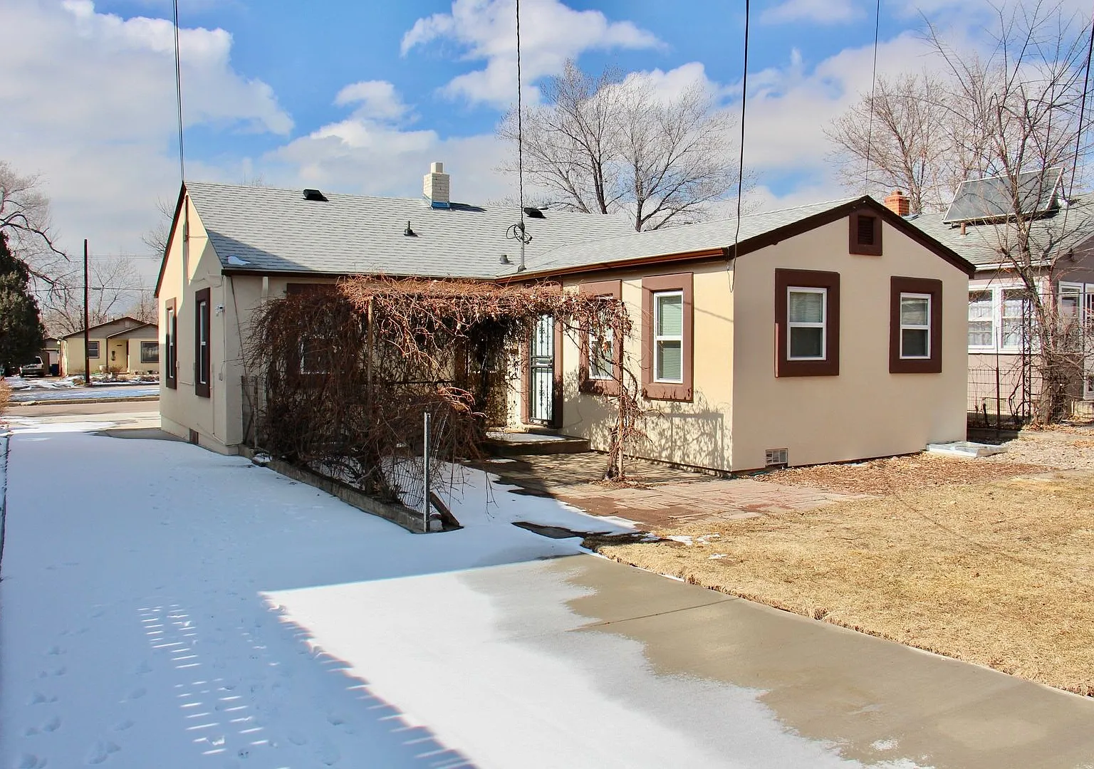Charming Old North End Rancher — Photo 3