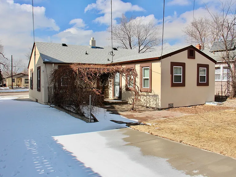 1727 N Wahsatch Ave — Photo 3