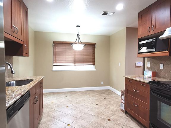 5th image of 2272 Alexian Dr