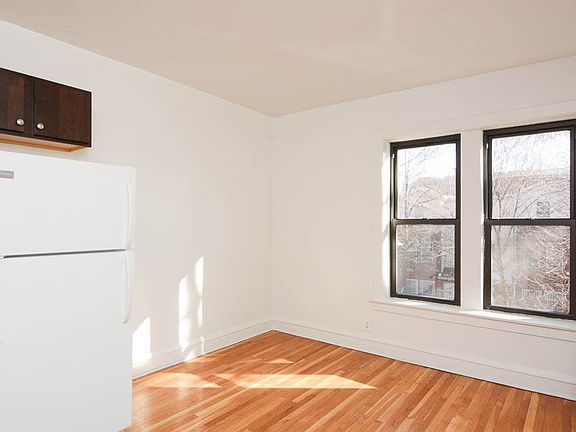 4th image of 3300 W Schubert Ave APT 2A