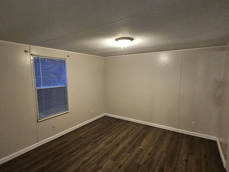 4175 Hyview Ln — Photo 13
