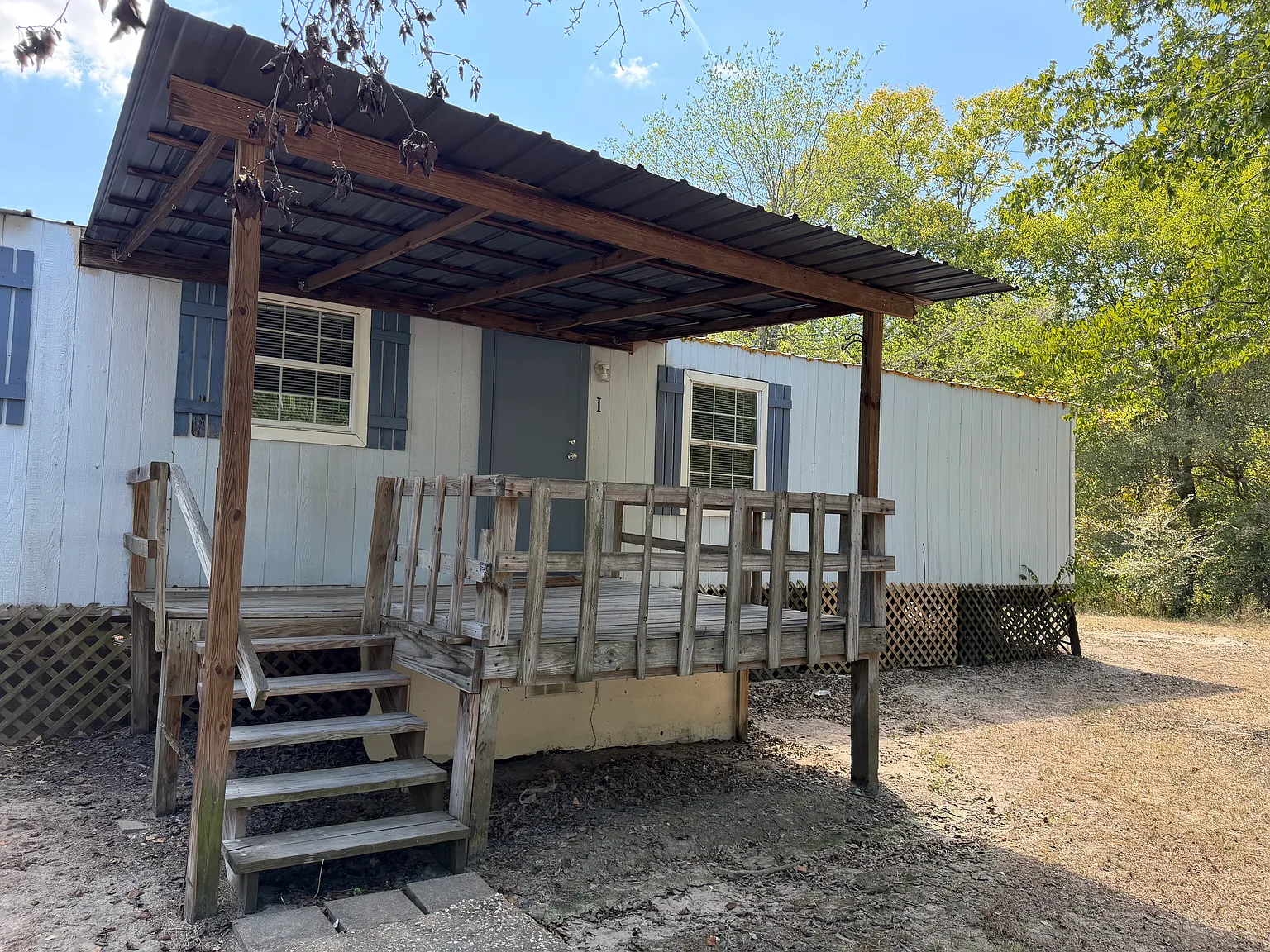 85 Young Rd — Photo 2