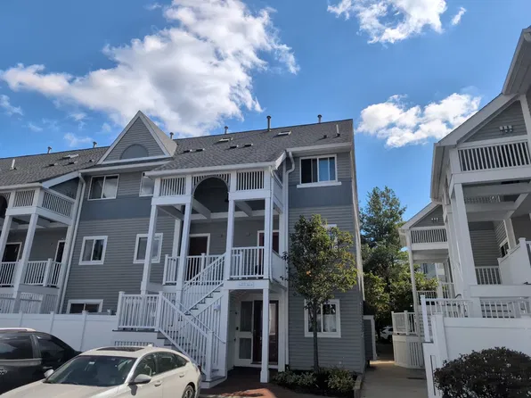 20 Ship Ave APT 38, Medford, MA 02155