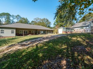 313 Vine St, Wiggins, MS 39577