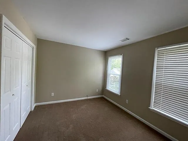 825 Shadowlawn Ct — Photo 5