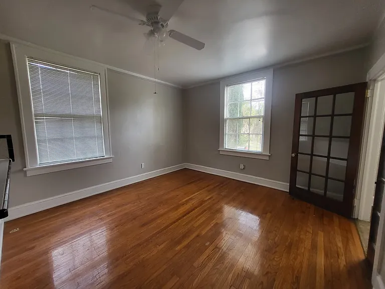 Amelia Apartments — Photo 28