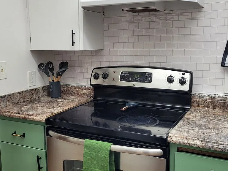 658 Fairbanks St #B6 — Photo 12