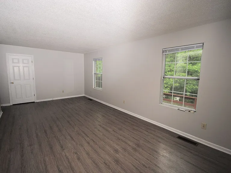620 Oak Park Blvd #204 — Photo 27