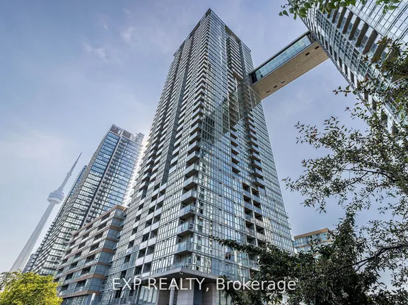15 Iceboat Ter Unit 1516, Toronto, ON M5V 4A5