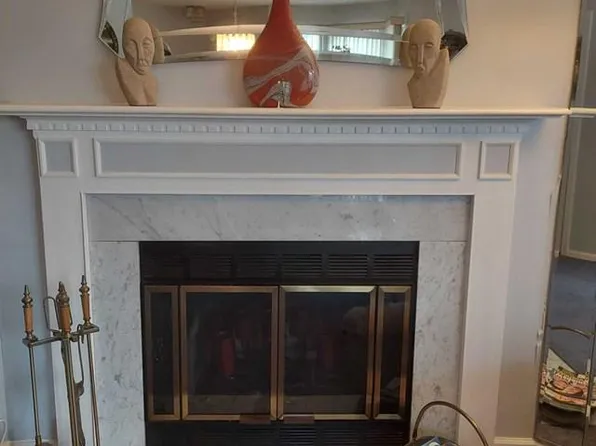 77 Howard St #814, Newark, NJ 07103