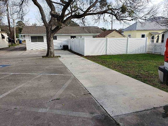 5th image of 604 Avenue G