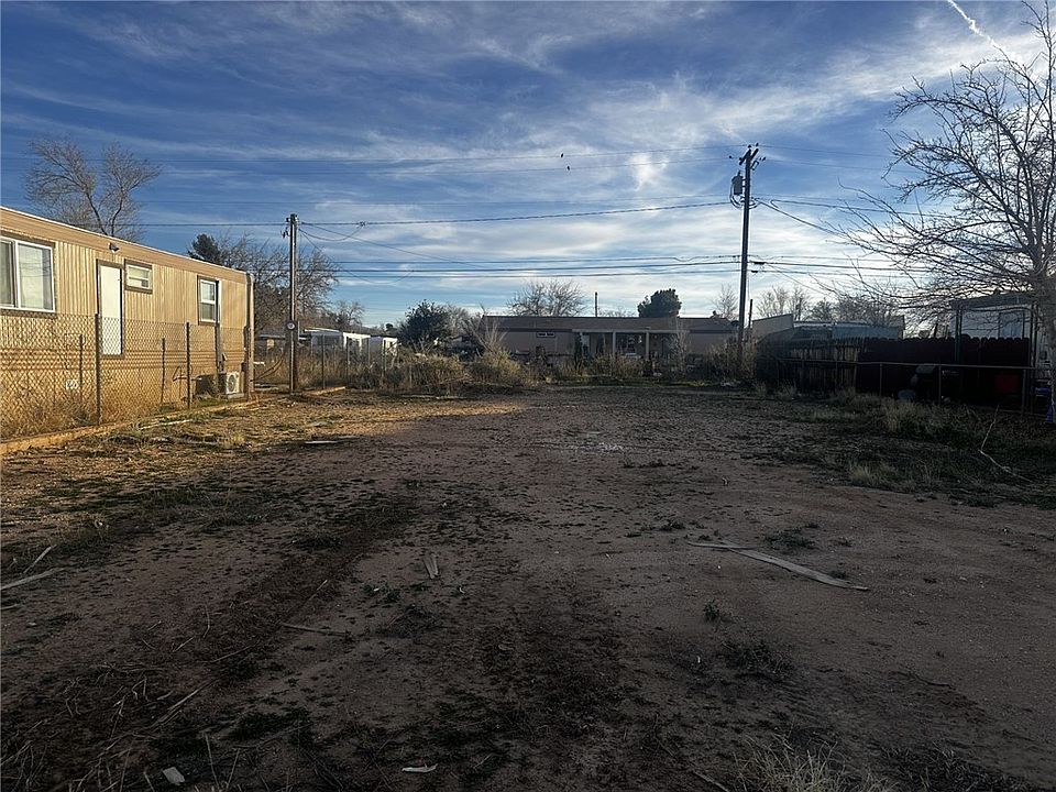 1st image of 3656 E Shaeffer Avenue