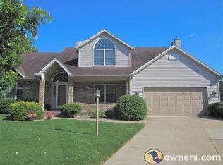 2403 Peppertree Pl, Champaign, IL 61822