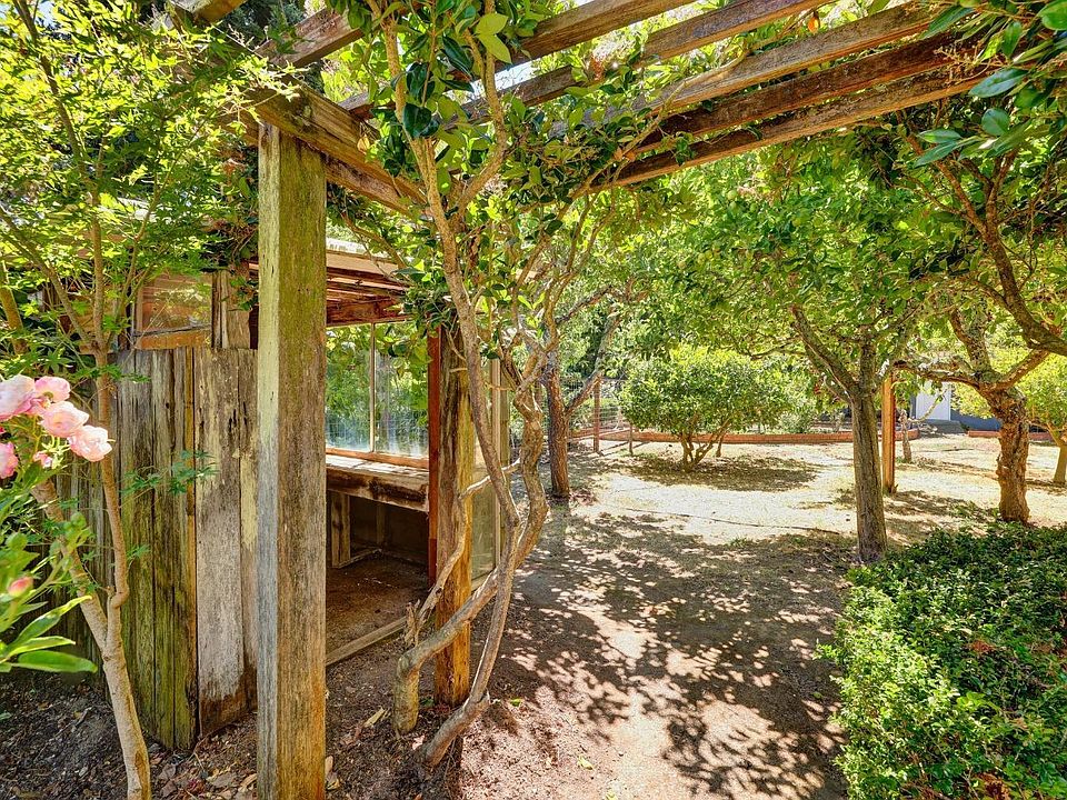 1st image of 86 Lomita Drive