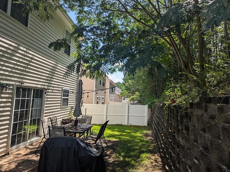 1806 Raj Dr — Photo 21