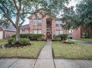 10844 Sycamore Dr S, La Porte, TX 77571