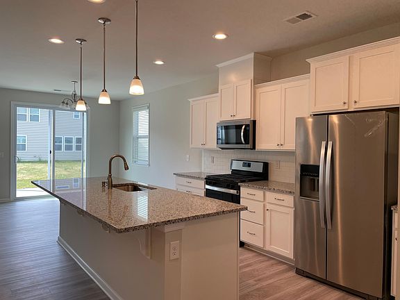 5th image of 15034 Cordelia Dr