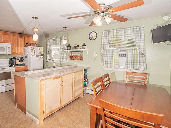 4th image of 30 Chauncey Ave