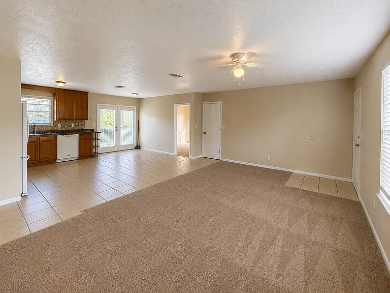 1224 Hamilton Ave — Photo 6