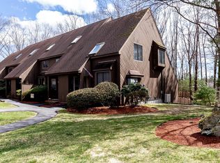 31 Silverton Dr #U-76, Nashua, NH 03062