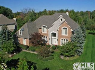 6831 Carlyle Xing, West Bloomfield, MI