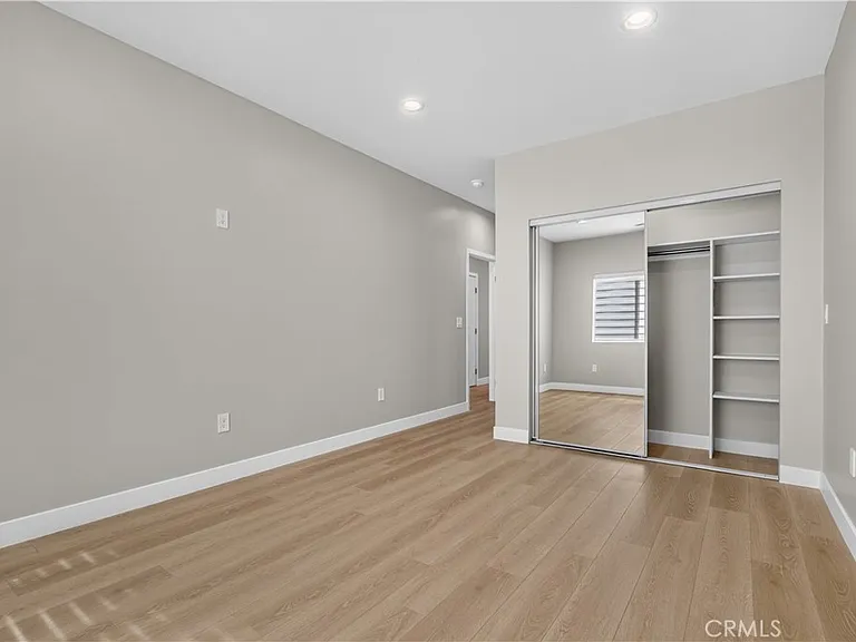 16425 Clymer St — Photo 29