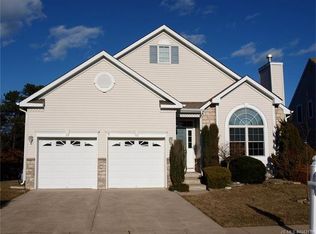 46 Spring Lake Blvd, Waretown, NJ 08758