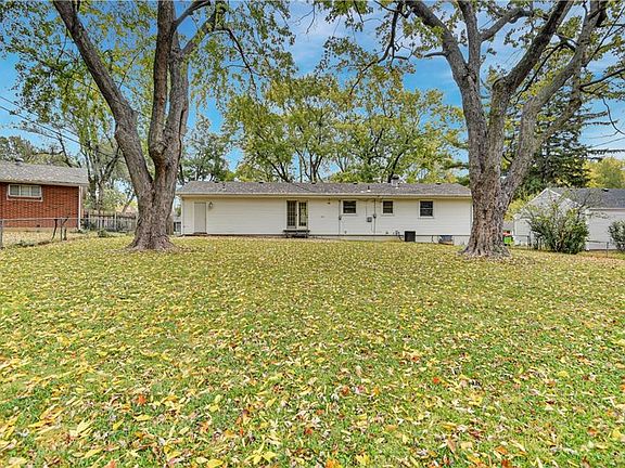 5th image of 13714 Cypress Ave
