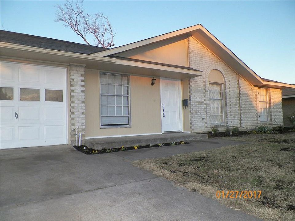 1st image of 806 Hudson Dr