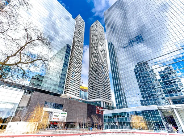 88 Harbour St #3607, Toronto, ON M5J 0C3