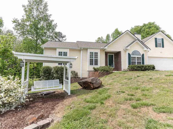 645 Rosebud Ln, Winder, GA 30680