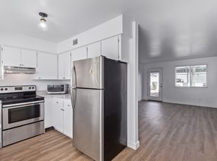 Vara Apartments - Vibrant Arcadia Lite Neighborhood, Phoenix, AZ 85018