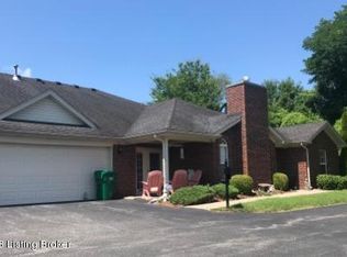 5112 April Lake Ct, Louisville, KY 40272