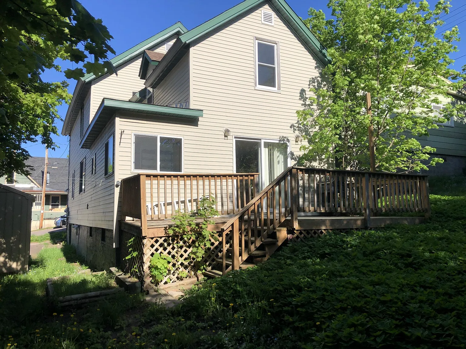 204 Quincy St — Photo 2