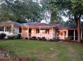 402 S Lake Dr, Sylvania, GA 30467