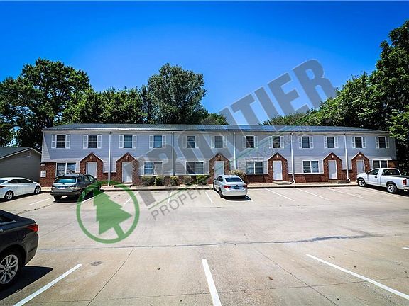 5th image of 215 Grover St #3B-1BA-1150SQFT