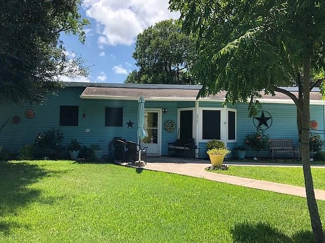 1st image of 2721 Shady Creek Ln