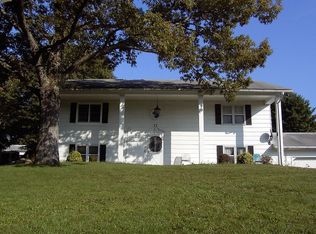 71 Mitchell Dr, Oakland, MD