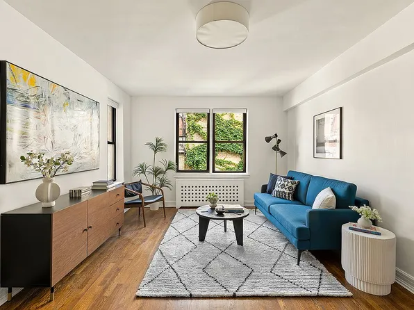 157 E 18th St #4A, New York, NY 10003