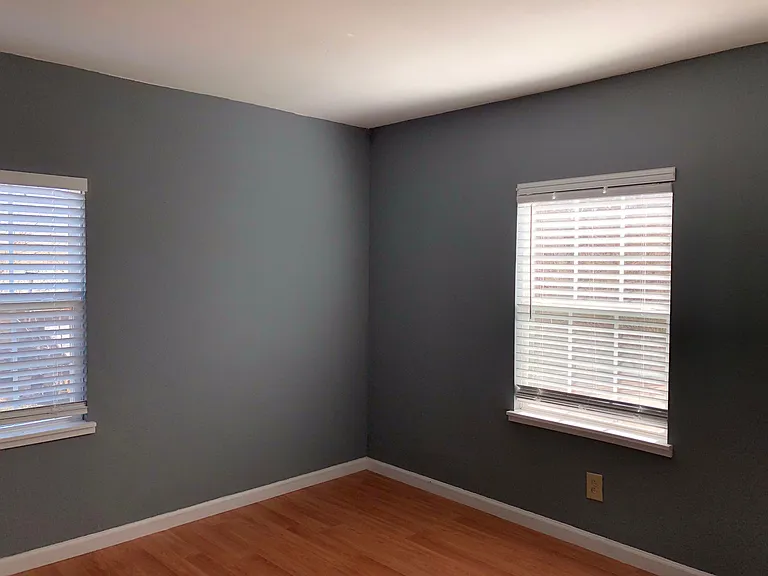 620 E Sears St — Photo 14