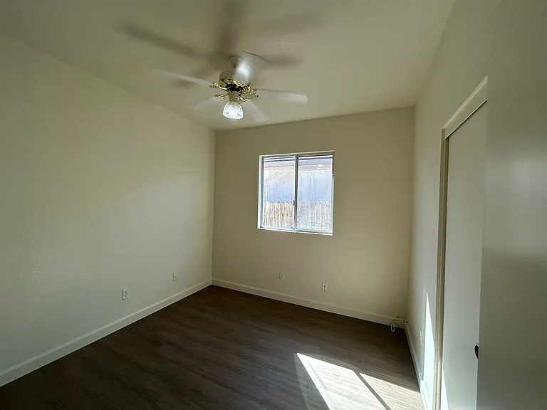 7920 Neyland Way — Photo 10