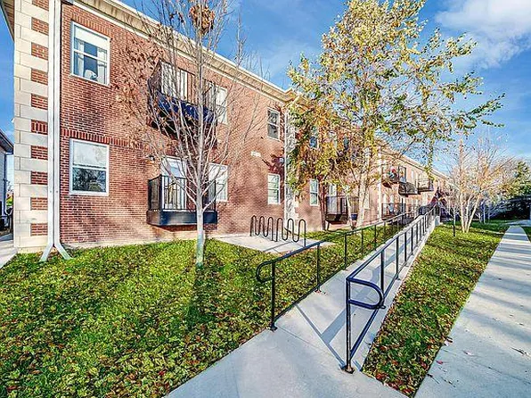 915 Harlocke St, 915 Harlocke St APT 5, Iowa City, IA 52246