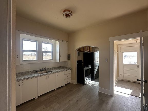 5th image of 8594 Mineral Rd