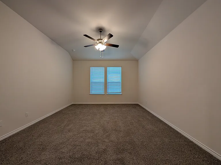 2112 Eugene St — Photo 13