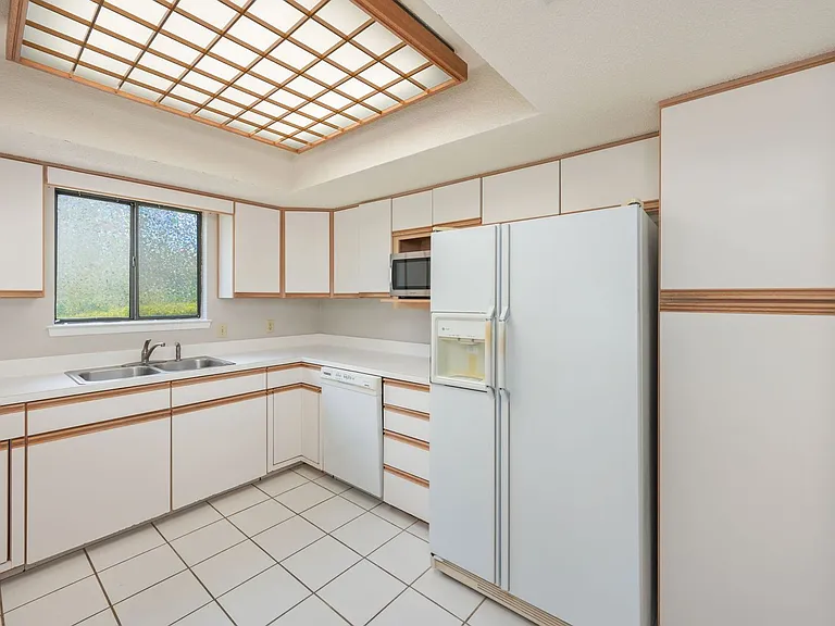 1219 Oakmont Dr — Photo 17