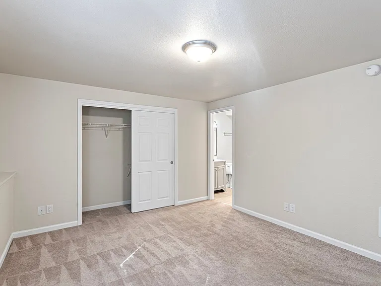 Bayshore Vista Apartments — Photo 14