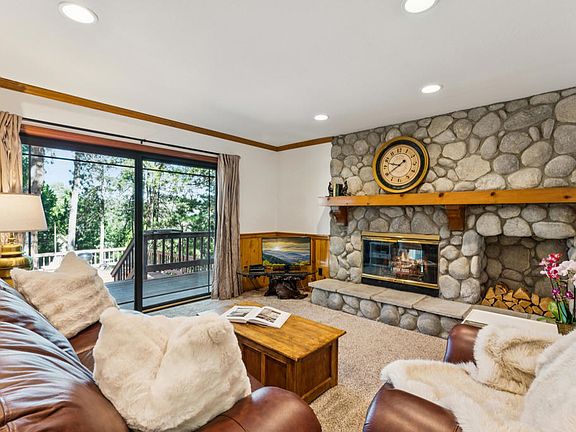 3rd image of 414 Pioneer Rd